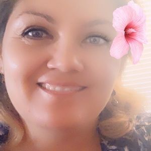 Meet your Posher, Misti